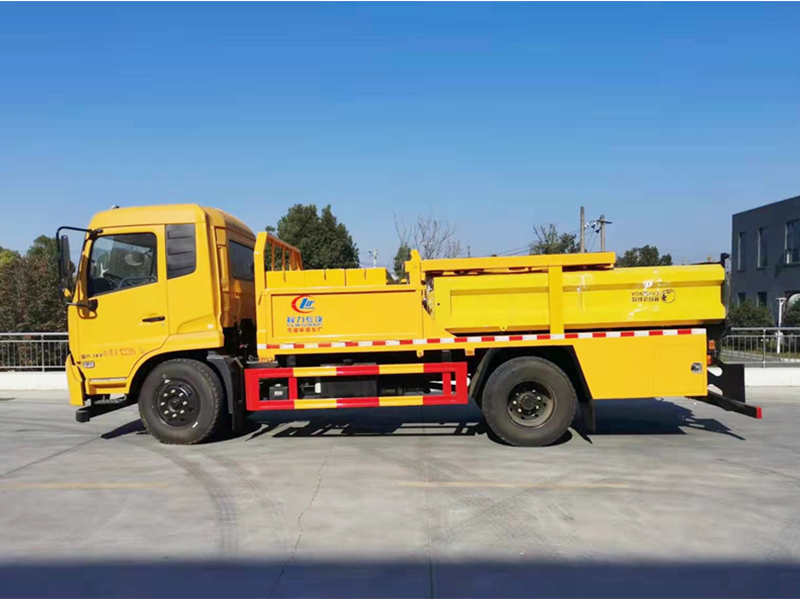 東風天錦康機185馬力防撞緩沖車（折疊款）