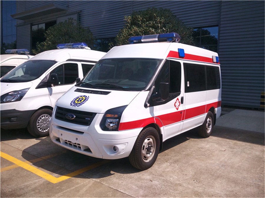 程力全順江鈴福特救護(hù)車(chē)的特權(quán)是接機(jī)而不是接機(jī)